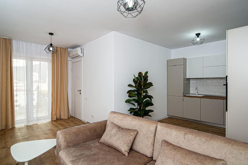 City Center Accommodation - 404 레시차 외부 사진